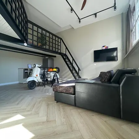 Old Town Loft Deluxe Apartment *