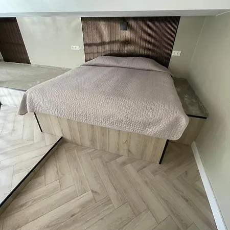 Old Town Loft Deluxe Apartment