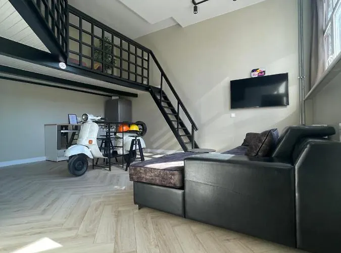 Old Town Loft Deluxe Apartment *